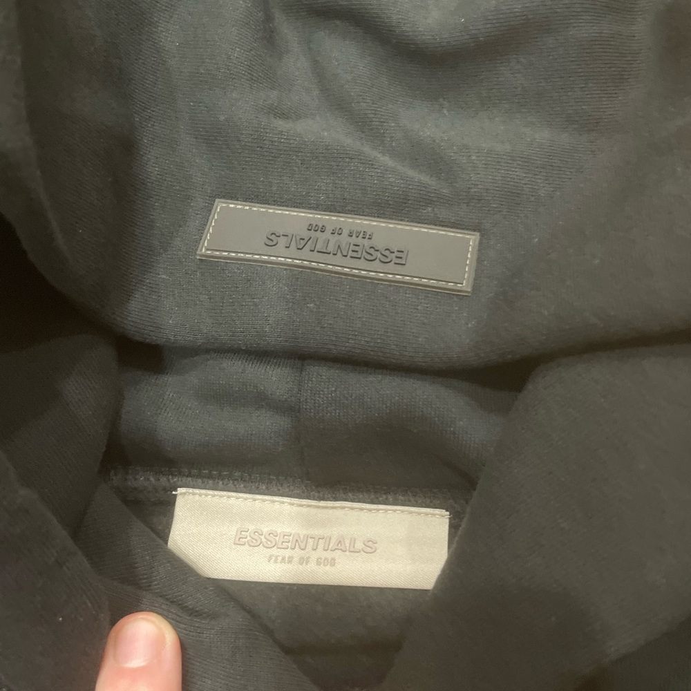 Essentials fear of god black hoodie - Picture 3 of 4